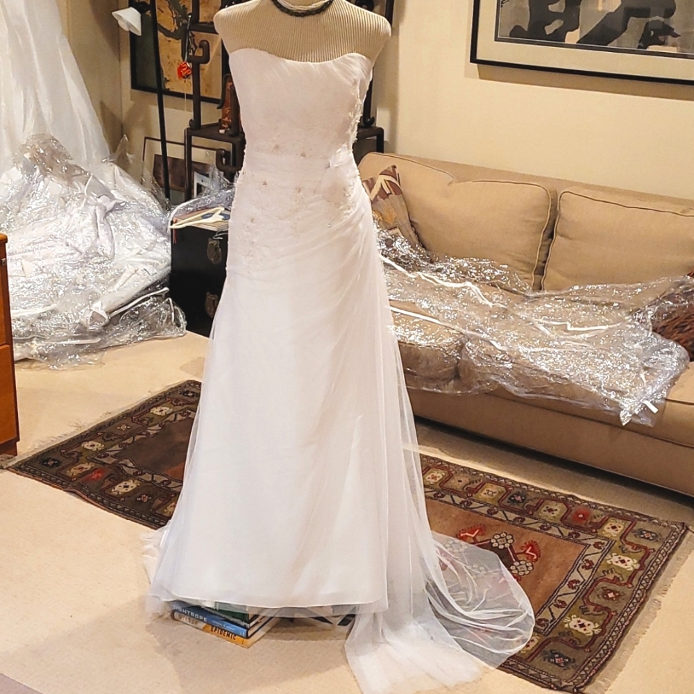 Mesh satin floral beaded Embroidered strapless bridal gown